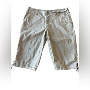 Columbia Capri Sport Shorts Women's